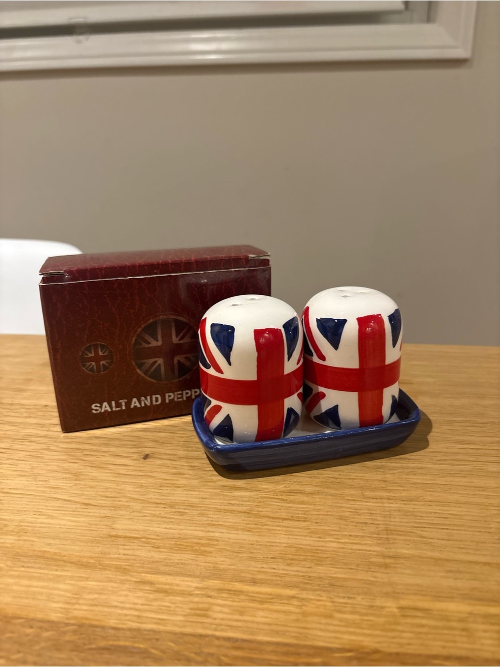 Union Jack Ceramic Salt and Pepper Shaker Set - Red & Blue